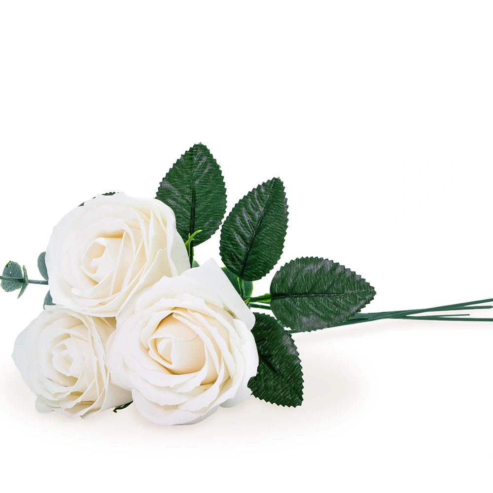 Bouquet de 3 roses de savon blanches avec feuillage vert, fleur éternelle artisanale Les Fées Mères
