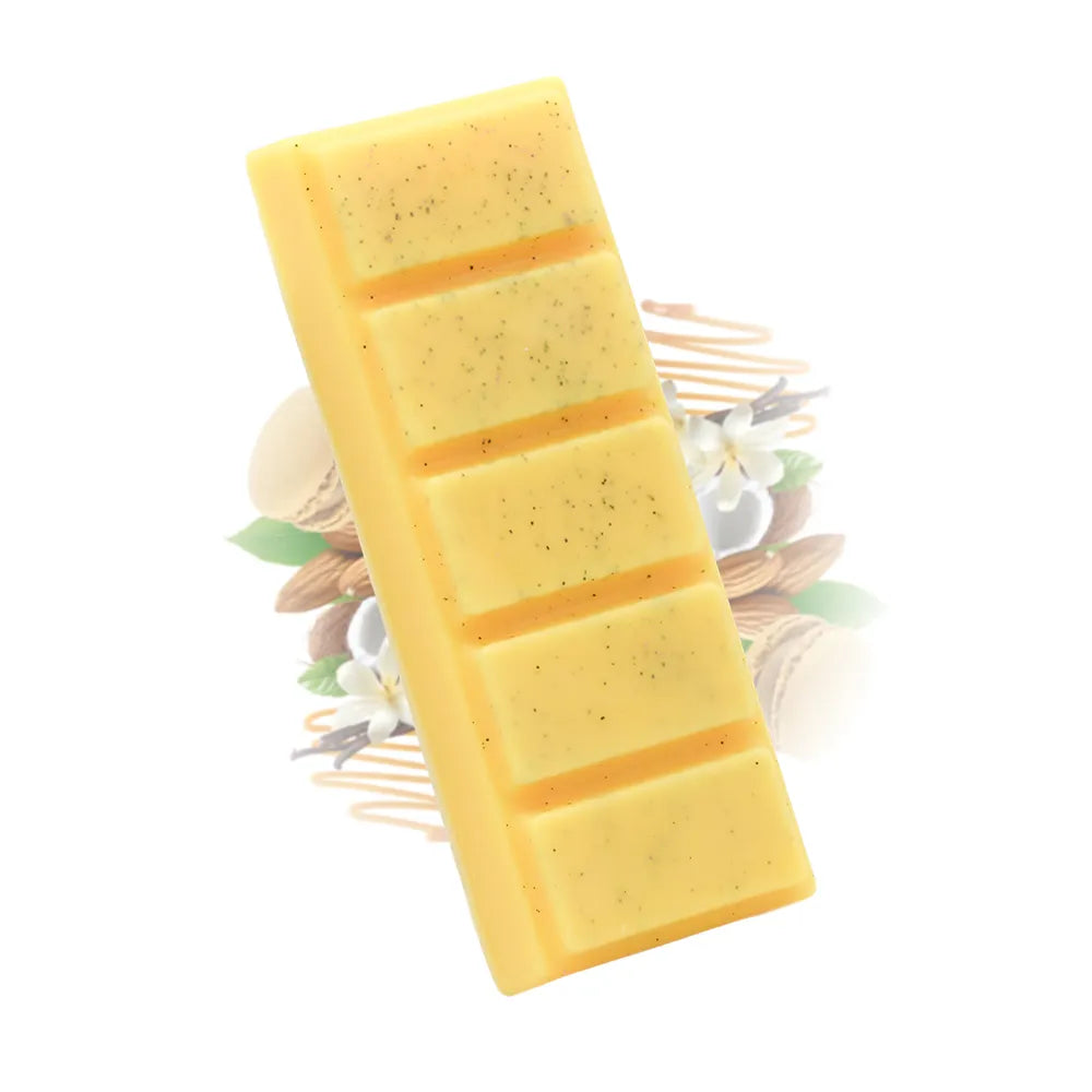 Fondant parfumé macaron vanille Les Fées Mères, barre de cire végétale à casser pour brûle-parfum, fabriquée dans les Vosges.