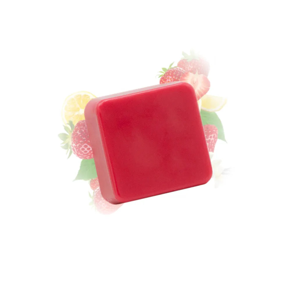 Galet de cire parfumée fraise des bois Les Fées Mères, fondant artisanal en cire végétale pour brûle-parfum, fabriqué dans les Vosges.