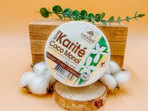 Beurre de karité monoï coco bio pure qui peut s'utiliser sur le corps, le visage et les cheveux. Dans un gros pot.