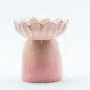 cette photo représente le brule parfum nénuphar rose