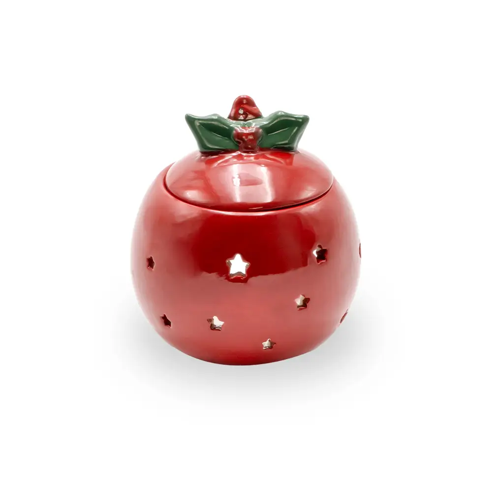 cette photo représente le brule parfum boule de noel rouge