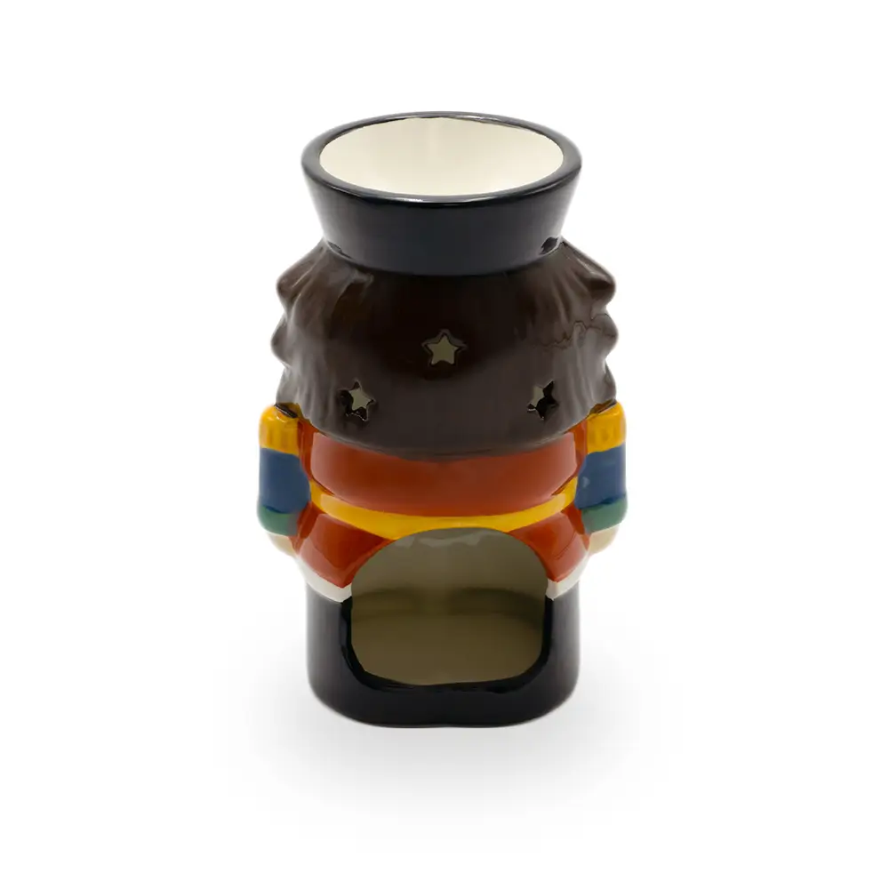 cette photo représente le brule parfum casse noisette